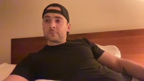 Snapshot of randomdude5950 chatting on December 2024 02:32:01 AM randomdude5950 online show from December 2024 02:32:01 AM