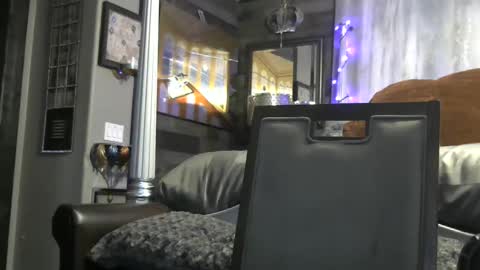 Randy8inbater online show from October 2025 07:38:02 AM