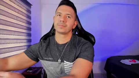 Jonas online show from November 2025 02:07:02 PM