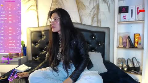 Snapshot of rapunzell__ chatting on February 2025 12:58:01 PM Rapunzell online show from February 2025 12:58:01 PM