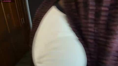 Raquel online show from March 2025 11:40:01 AM