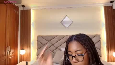 Snapshot of raqueljones_ chatting on April 2026 12:21:02 PM Raquel online show from April 2026 12:21:02 PM