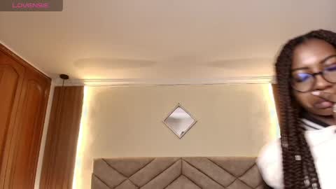 Snapshot of raqueljones_ chatting on May 2026 12:13:01 PM Raquel online show from May 2026 12:13:01 PM