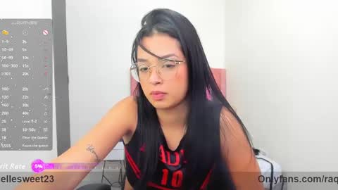 Snapshot of raquelle_sweet chatting on October 2025 07:01:02 PM Sasha online show from October 2025 07:01:02 PM