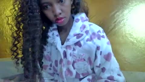 Snapshot of rasoanirinaa chatting on June 2026 01:37:01 AM rasoanirinaa online show from June 2026 01:37:01 AM