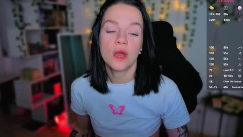 Snapshot of raspberry__girl chatting on September 2025 08:09:02 PM Rita My schedule for this week Thursday-Monday online show from September 2025 08:09:02 PM
