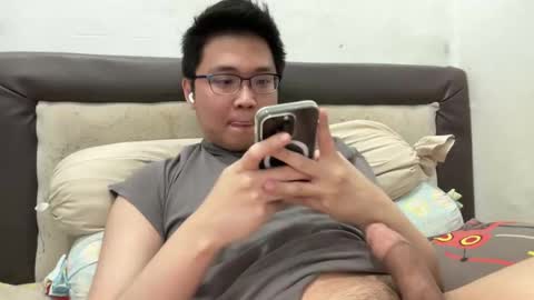 Snapshot of ratedepic17 chatting on November 2025 07:24:02 PM randomnaut online show from November 2025 07:24:02 PM