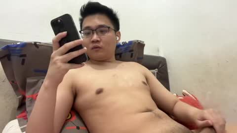 Snapshot of ratedepic17 chatting on May 2026 06:16:02 PM randomnaut online show from May 2026 06:16:02 PM