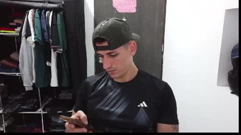Raul online show from May 2026 09:42:02 PM