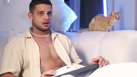 rausch77 online show from November 2025 07:28:01 AM