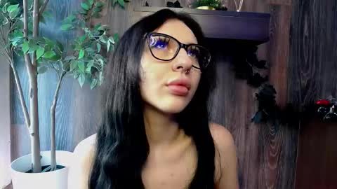 Raven Foxxy online show from February 2026 06:42:02 AM