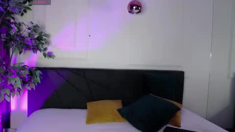 Raven Foxxy online show from March 2026 07:12:01 AM