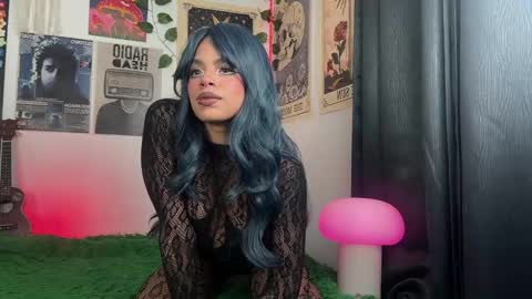 raven  online show from October 2025 01:53:02 AM