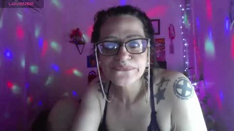 Snapshot of ravenandsin chatting on December 2024 11:47:01 PM Raven online show from December 2024 11:47:01 PM