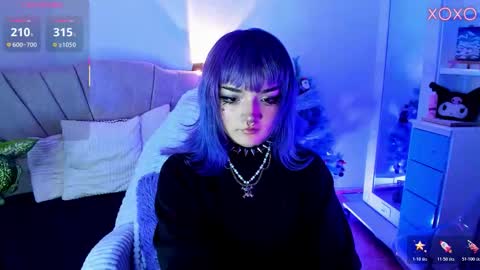 Snapshot of ravencollen chatting on December 2025 08:51:01 PM ravencollen online show from December 2025 08:51:01 PM