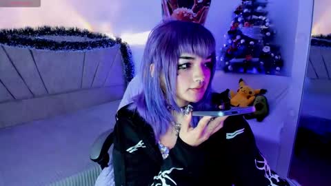 Snapshot of ravencollen chatting on December 2025 07:53:02 PM ravencollen online show from December 2025 07:53:02 PM