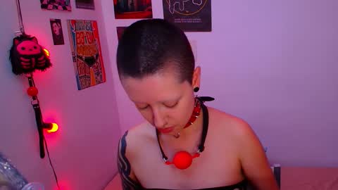 ravendarkness_ online show from March 2026 12:56:02 AM