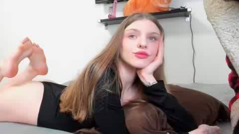 Raveneusbiter online show from June 2026 11:46:01 AM