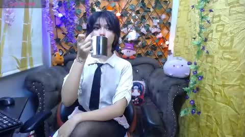 Snapshot of ravenn_20 chatting on January 2025 11:30:02 AM RavenN online show from January 2025 11:30:02 AM