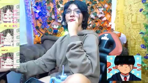 Snapshot of ravenn_20 chatting on February 2025 05:26:02 PM RavenN online show from February 2025 05:26:02 PM