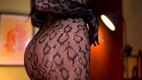 Lav online show from November 2025 08:20:01 PM