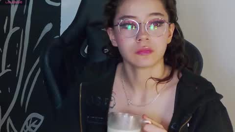 Raven online show from October 2025 10:19:02 PM