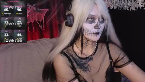 Snapshot of ravens_nest_ chatting on October 2025 12:07:02 PM Raven online show from October 2025 12:07:02 PM