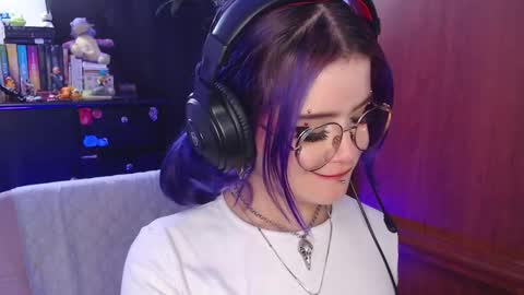 Snapshot of raventh_ chatting on September 2025 06:46:01 PM raventh_ online show from September 2025 06:46:01 PM