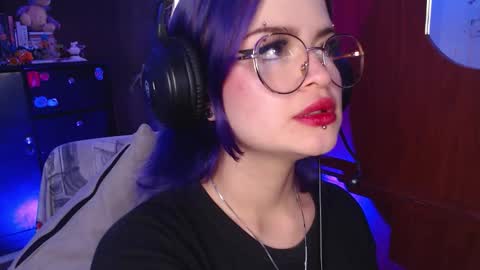 Snapshot of raventh_ chatting on October 2025 02:39:02 PM raventh_ online show from October 2025 02:39:02 PM