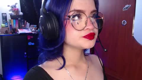 Snapshot of raventh_ chatting on November 2025 12:17:01 PM raventh_ online show from November 2025 12:17:01 PM