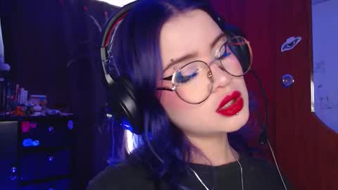 Snapshot of raventh_ chatting on November 2025 11:43:01 AM raventh_ online show from November 2025 11:43:01 AM