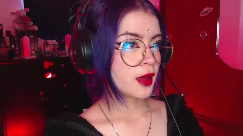 Snapshot of raventh_ chatting on November 2025 11:43:02 AM raventh_ online show from November 2025 11:43:02 AM