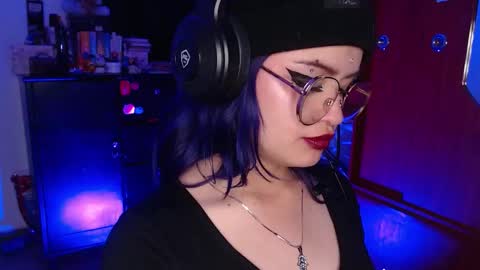 Snapshot of raventh_ chatting on November 2025 10:01:01 PM raventh_ online show from November 2025 10:01:01 PM