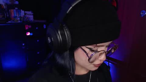 Snapshot of raventh_ chatting on December 2025 02:06:02 AM raventh_ online show from December 2025 02:06:02 AM