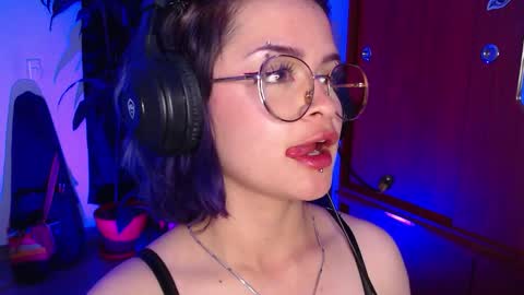 Snapshot of raventh_ chatting on January 2026 02:17:02 AM raventh_ online show from January 2026 02:17:02 AM