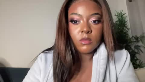 raventhebigbodybitch online show from February 2025 01:09:01 AM