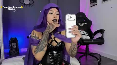 Raven Witch online show from June 2026 06:22:02 PM
