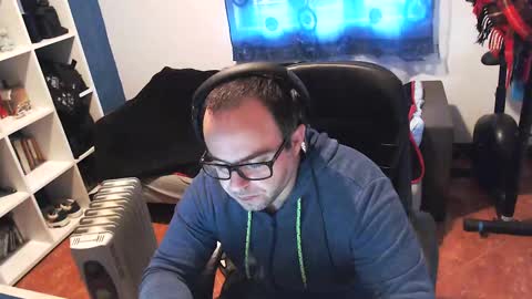 ravingr3d3 online show from February 2025 09:06:02 AM