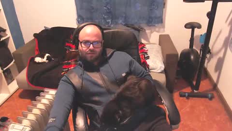 ravingr3d3 online show from March 2025 10:42:01 PM