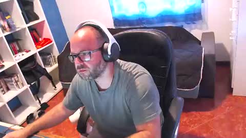 ravingr3d3 online show from June 2026 08:04:01 AM