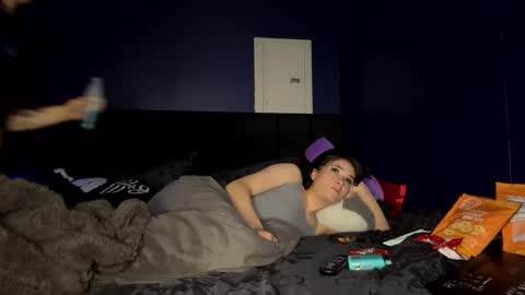 Ravyn and Nyx online show from November 2025 02:44:01 AM