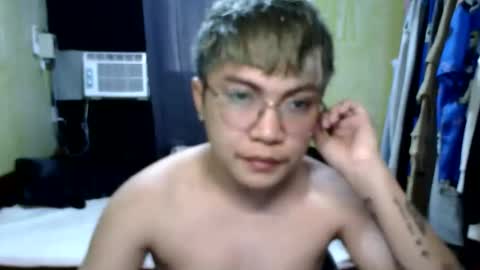 Snapshot of ray199712 chatting on September 2025 12:45:02 AM YourSmllDickAsian online show from September 2025 12:45:02 AM