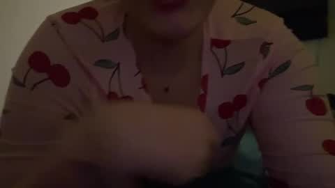 Snapshot of ray_arissa chatting on February 2025 09:04:01 AM ray_arissa online show from February 2025 09:04:01 AM