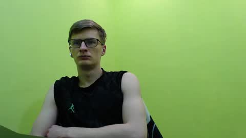 Snapshot of ray_booy chatting on April 2026 09:12:02 PM Ray Booy online show from April 2026 09:12:02 PM