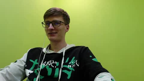 Snapshot of ray_booy chatting on April 2026 07:45:01 PM Ray Booy online show from April 2026 07:45:01 PM