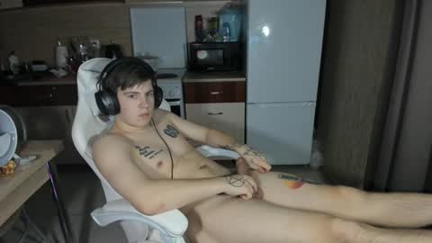 Snapshot of ray_hill chatting on December 2024 10:19:01 PM Ray online show from December 2024 10:19:01 PM