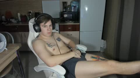 Snapshot of ray_hill chatting on December 2024 08:36:02 PM Ray online show from December 2024 08:36:02 PM