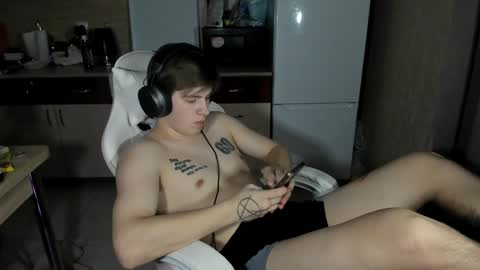 Snapshot of ray_hill chatting on December 2024 07:48:02 PM Ray online show from December 2024 07:48:02 PM