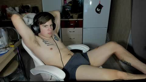 Snapshot of ray_hill chatting on December 2024 11:45:02 PM Ray online show from December 2024 11:45:02 PM