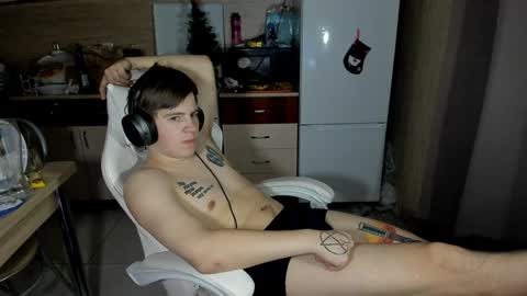 Snapshot of ray_hill chatting on December 2024 02:43:02 AM Ray online show from December 2024 02:43:02 AM